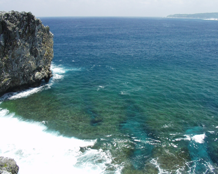 辺戸岬－沖縄旅行のための海の写真集